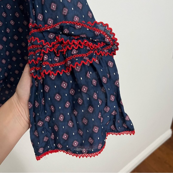 EUC-J Crew Embroidered Bell Sleeve Top Blue Red Printed Long Sleeve Blouse - Picture 6 of 9